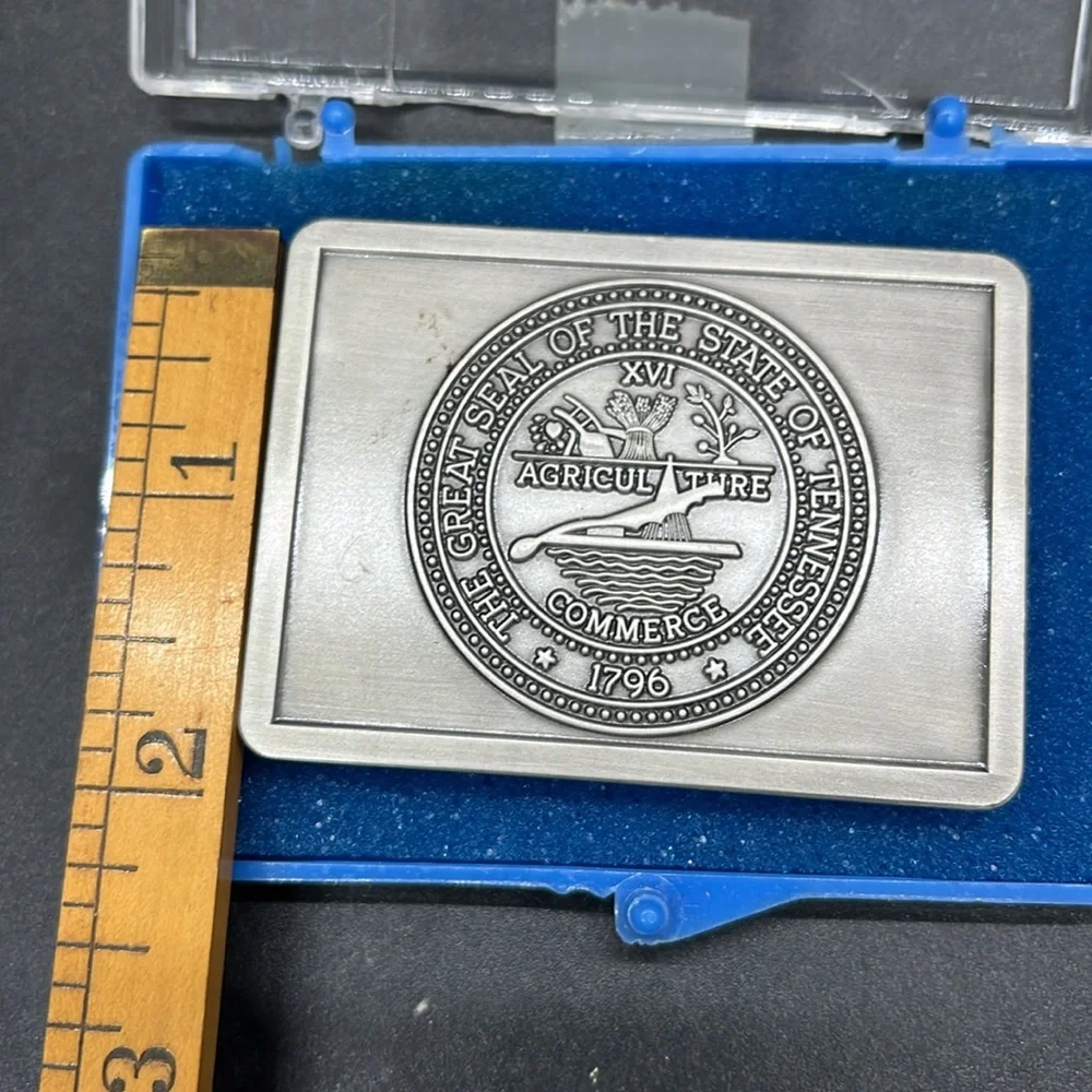 Silver Tennessee State Seal Belt Buckle - Classic Men's Accessory